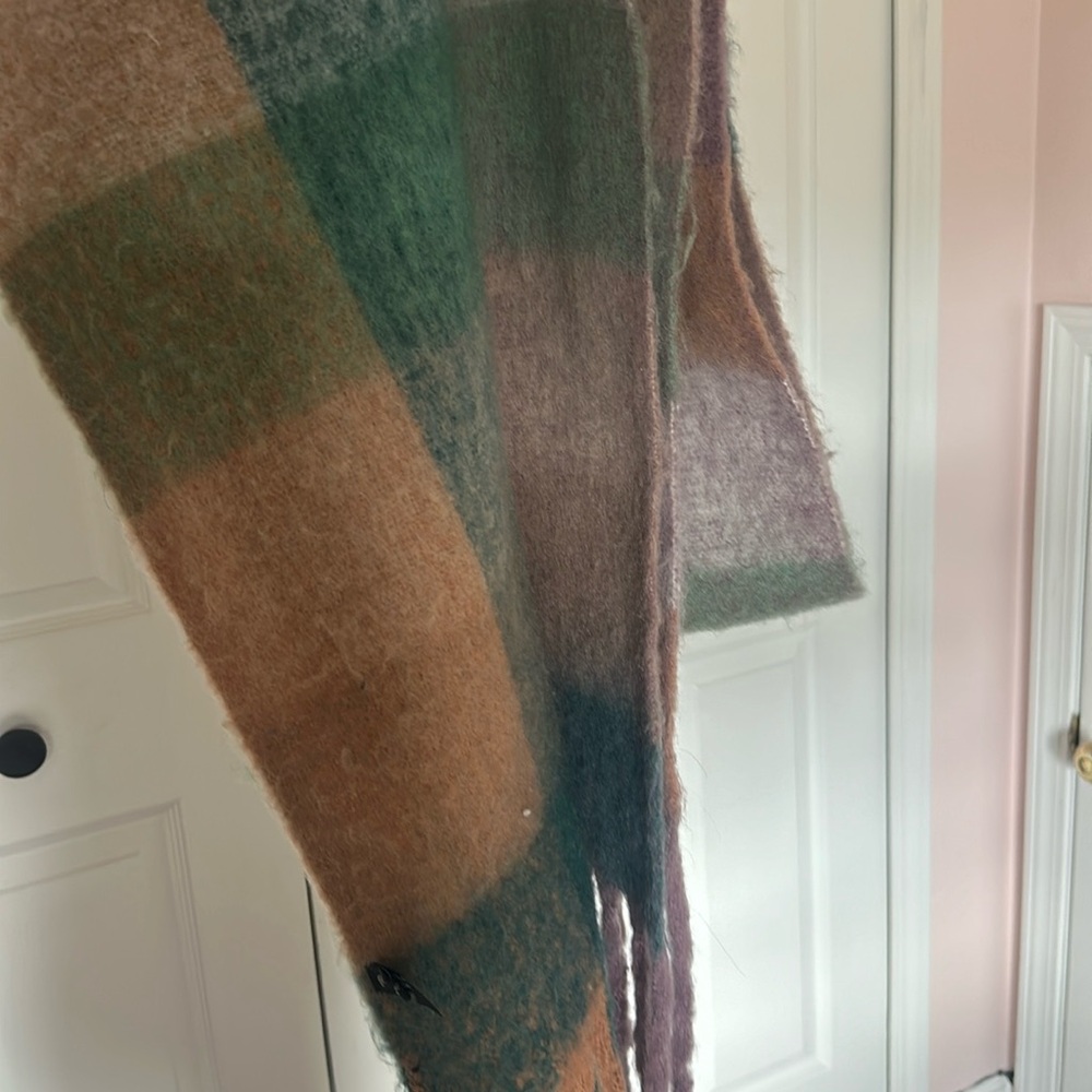 scarf